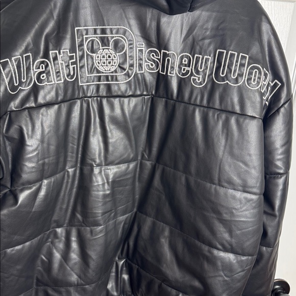 Disney Parks Walt Disney World black faux leather puffer Spirit jacket size 1X - Picture 7 of 8